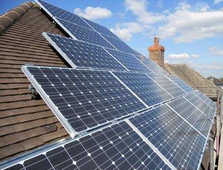 中國太陽能光伏產(chǎn)業(yè)走在世界前列(圖1) 太陽能光伏發(fā)電家用