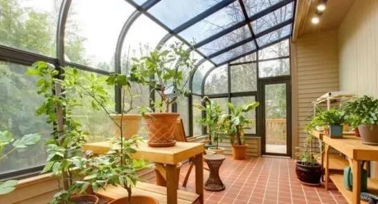 光伏陽光房還可以在冬季和夏季發電!(圖1) 光伏陽光房發電