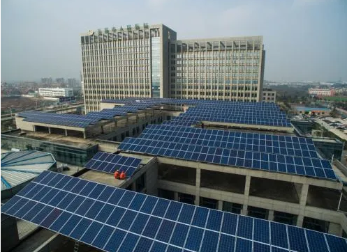 安裝太陽(yáng)能系統(tǒng)